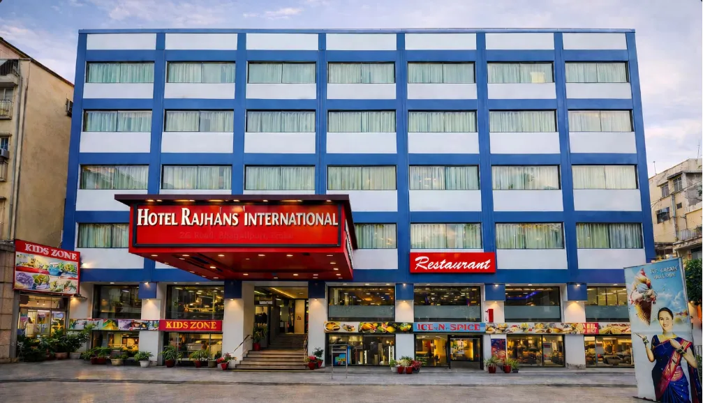 Hotel Rajhans International